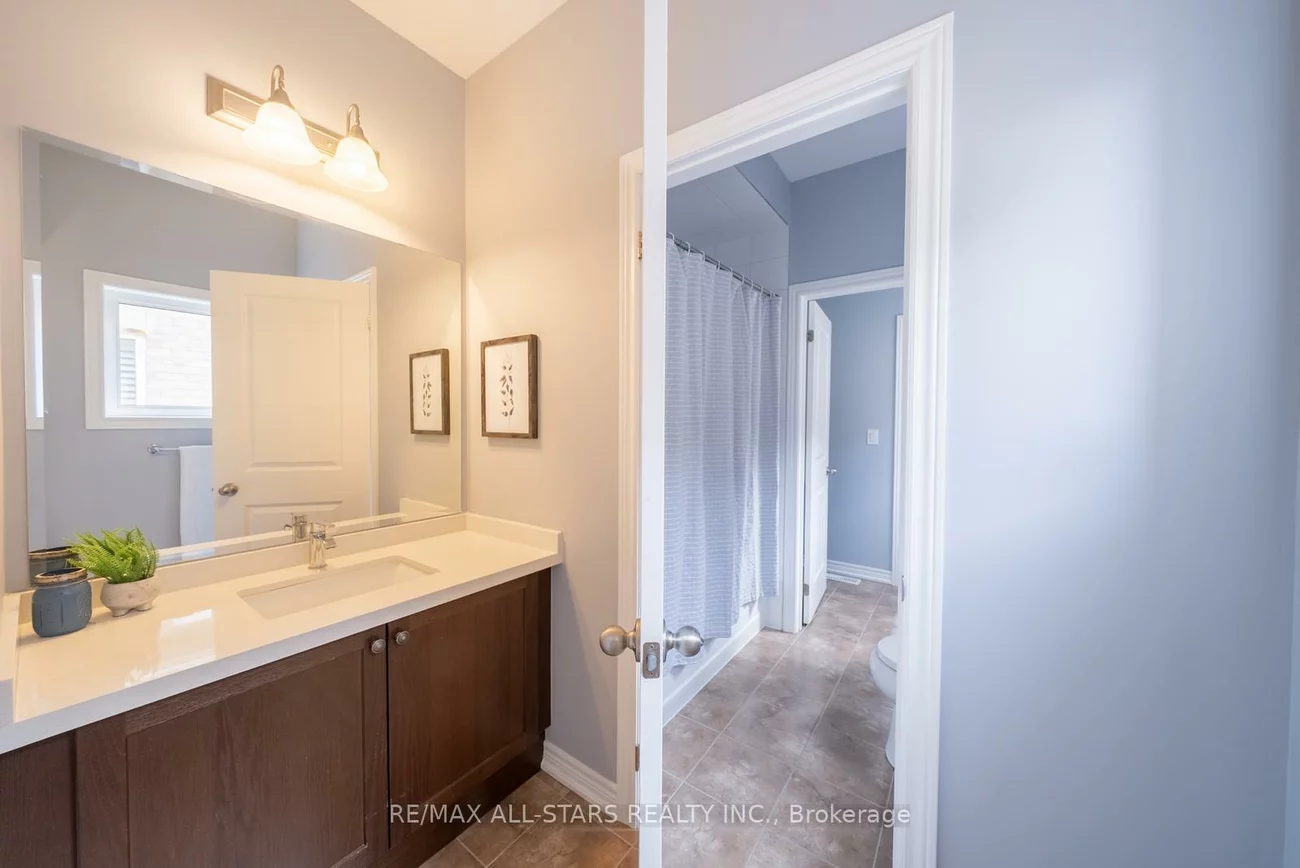 61, Manor Forest, Mt Albert, East Gwillimbury