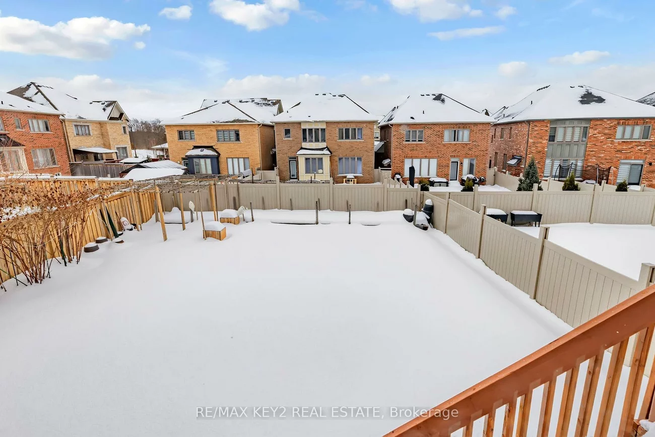 75, Pear Blossom, Holland Landing, East Gwillimbury