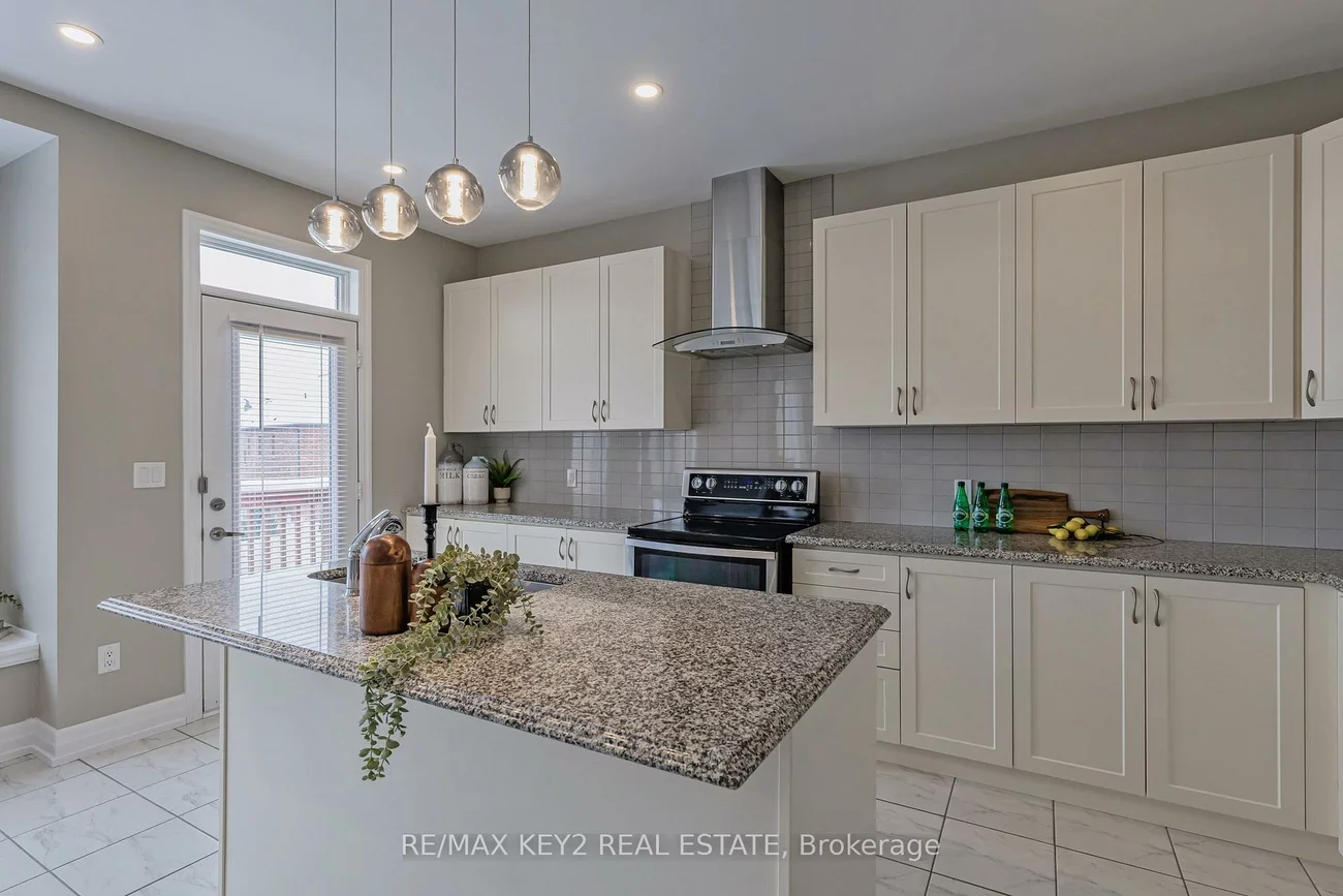 75, Pear Blossom, Holland Landing, East Gwillimbury