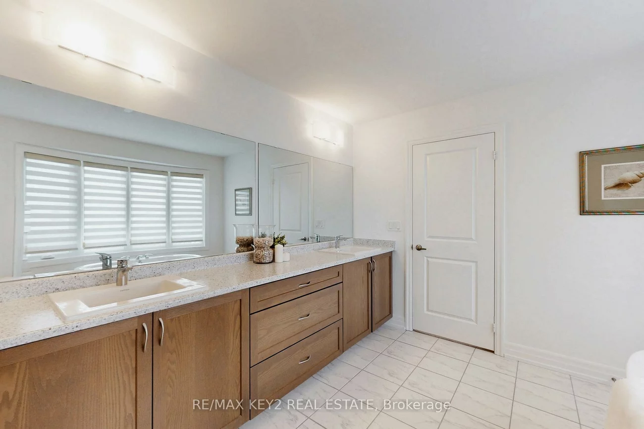 75, Pear Blossom, Holland Landing, East Gwillimbury