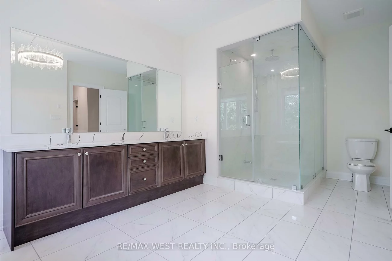 106, Silk Twist, Holland Landing, East Gwillimbury