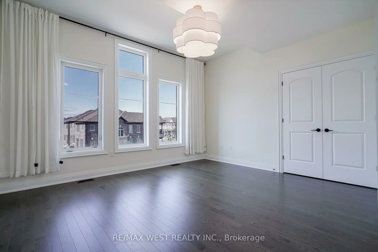 106, Silk Twist, Holland Landing, East Gwillimbury