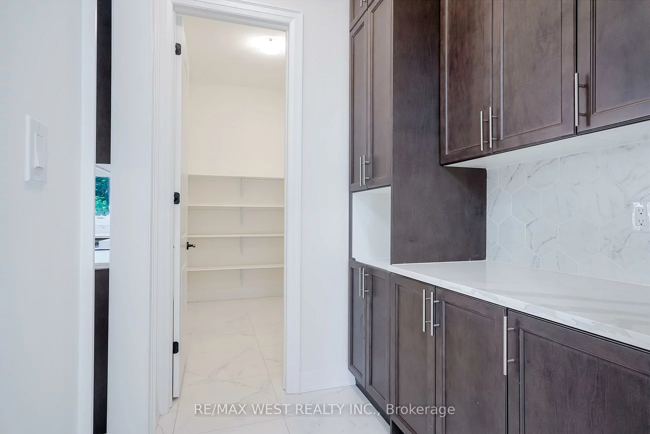 106, Silk Twist, Holland Landing, East Gwillimbury