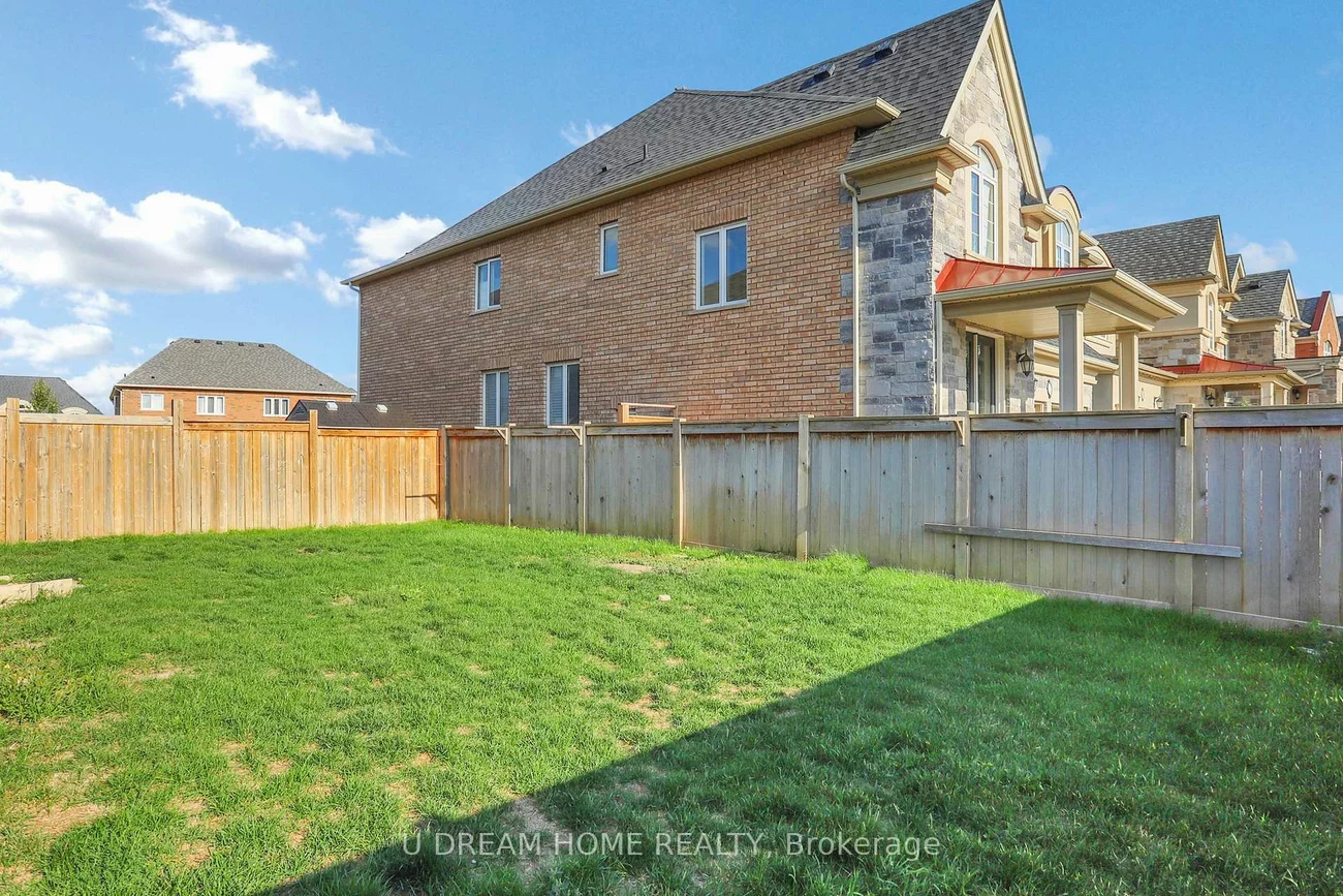 103, Beckett, Holland Landing, East Gwillimbury