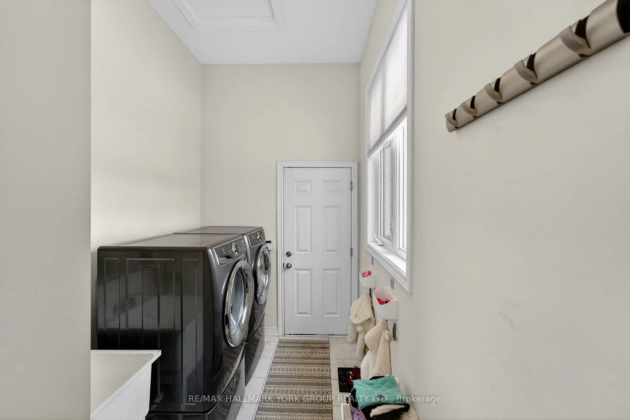 19850, Leslie, Queensville, East Gwillimbury