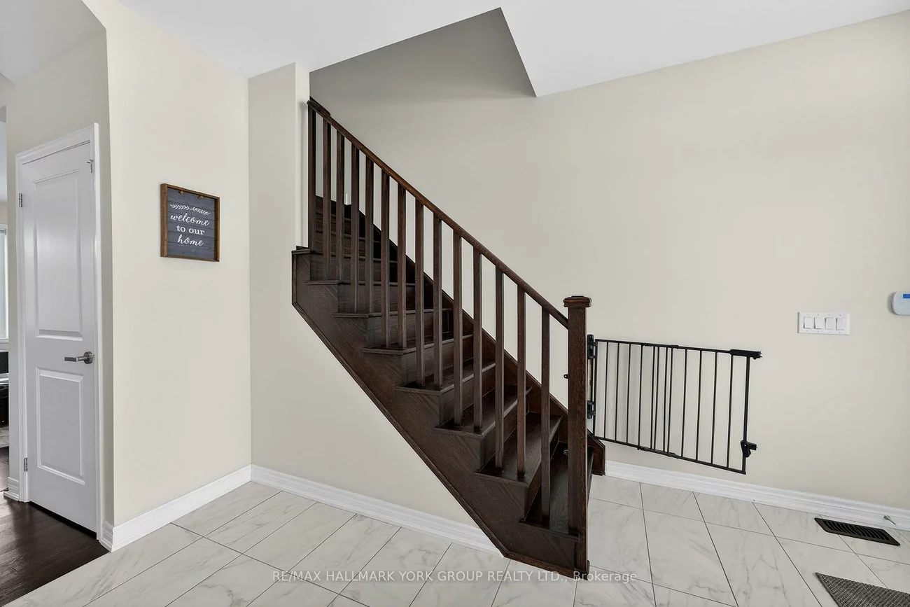 19850, Leslie, Queensville, East Gwillimbury