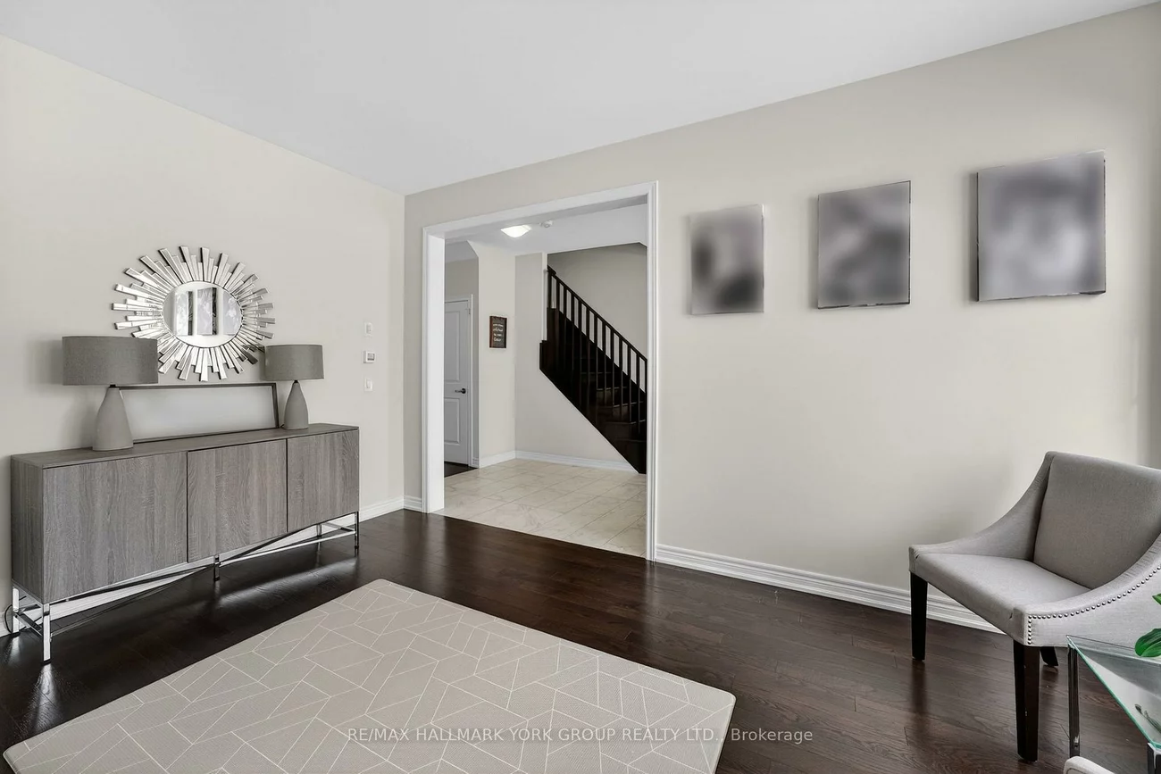 19850, Leslie, Queensville, East Gwillimbury