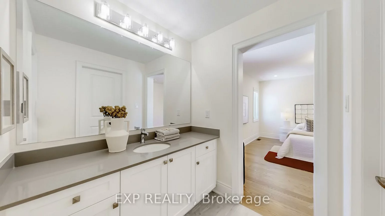 21, Fair Winds, Holland Landing, East Gwillimbury