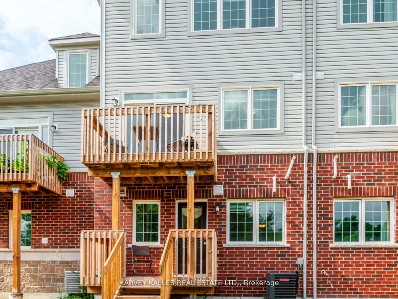 104, Lyall Stokes, Mt Albert, East Gwillimbury