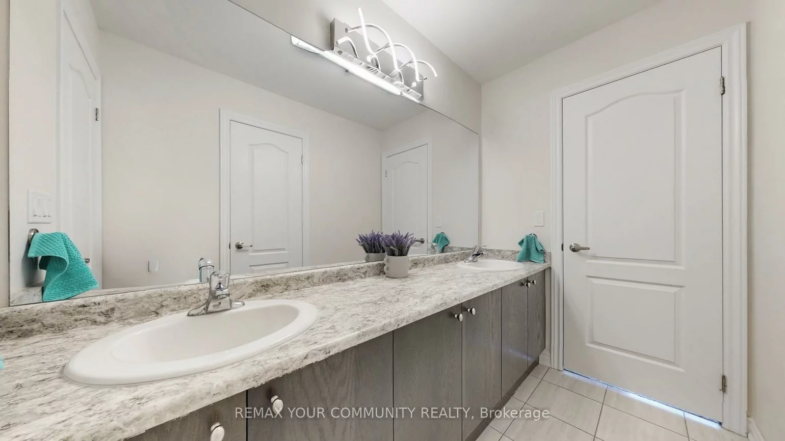 9, Applegate, Sharon, East Gwillimbury