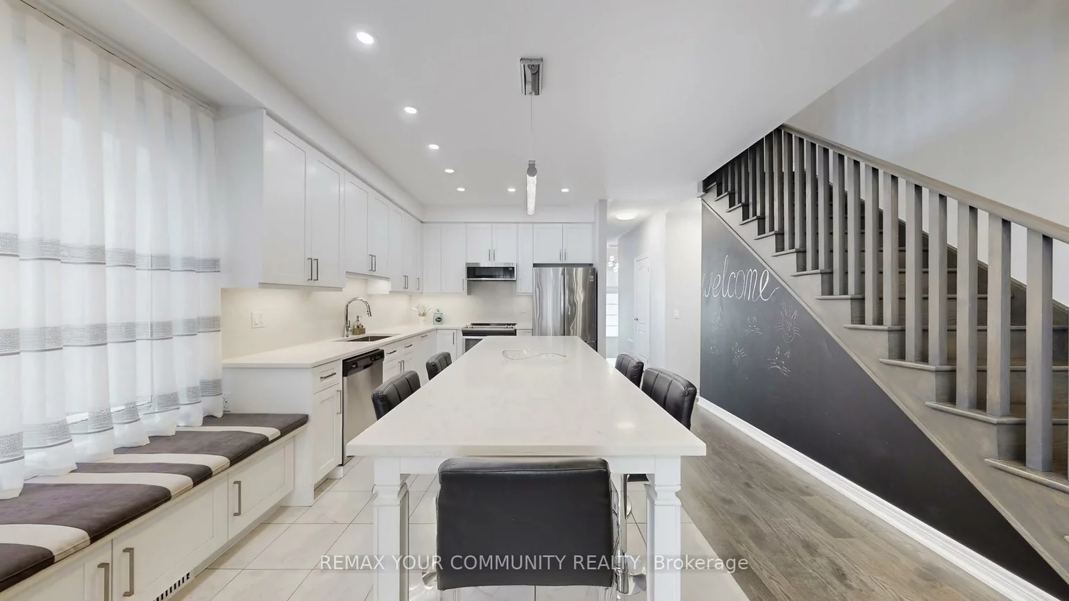 9, Applegate, Sharon, East Gwillimbury