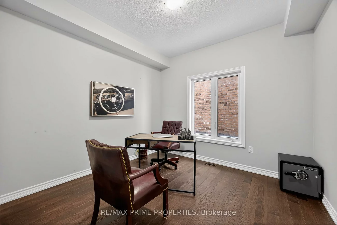 72, Ridge Gate, Mt Albert, East Gwillimbury