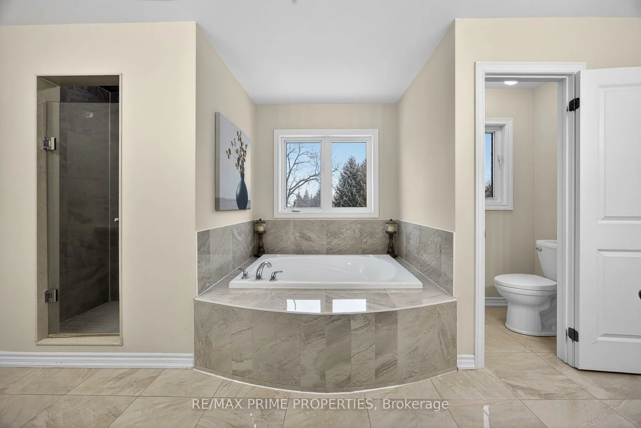 72, Ridge Gate, Mt Albert, East Gwillimbury