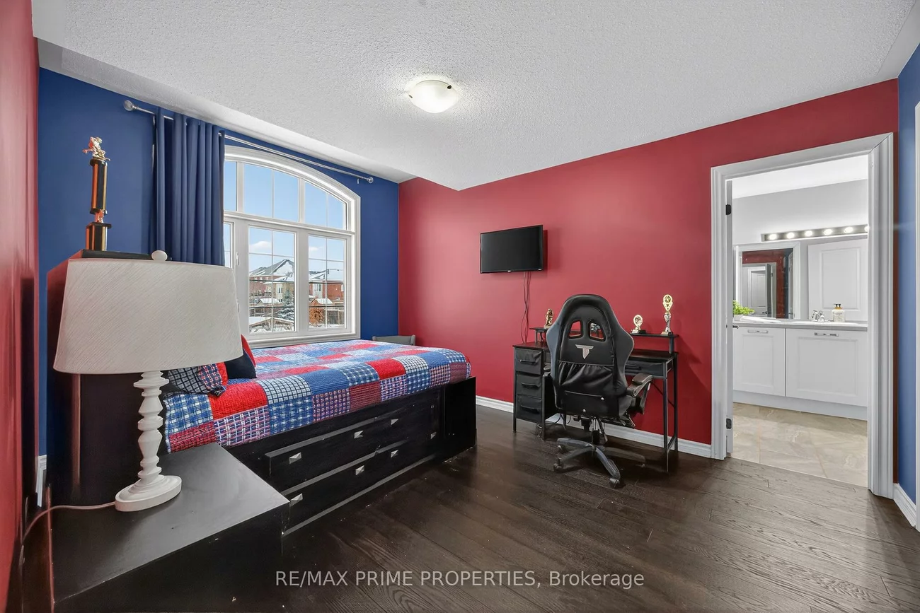 72, Ridge Gate, Mt Albert, East Gwillimbury