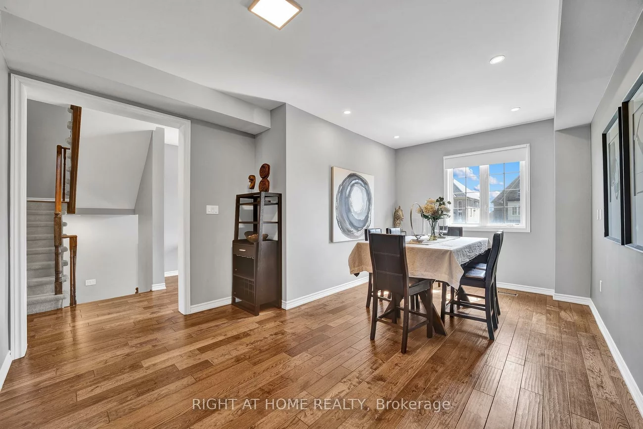 40, Ridge Gate, Mt Albert, East Gwillimbury