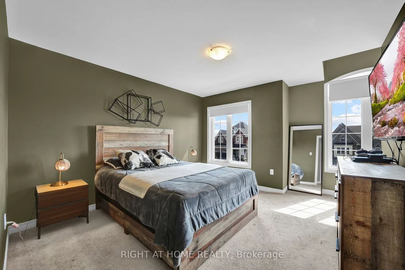 40, Ridge Gate, Mt Albert, East Gwillimbury