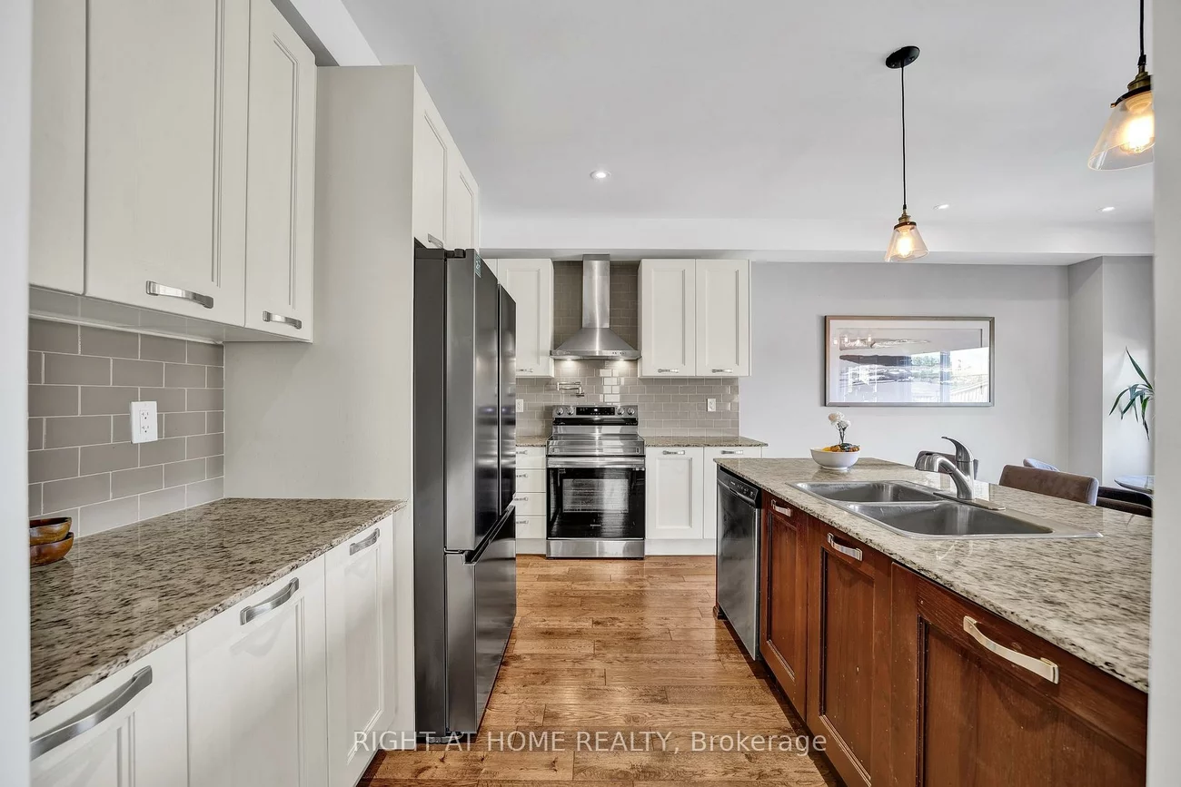 40, Ridge Gate, Mt Albert, East Gwillimbury