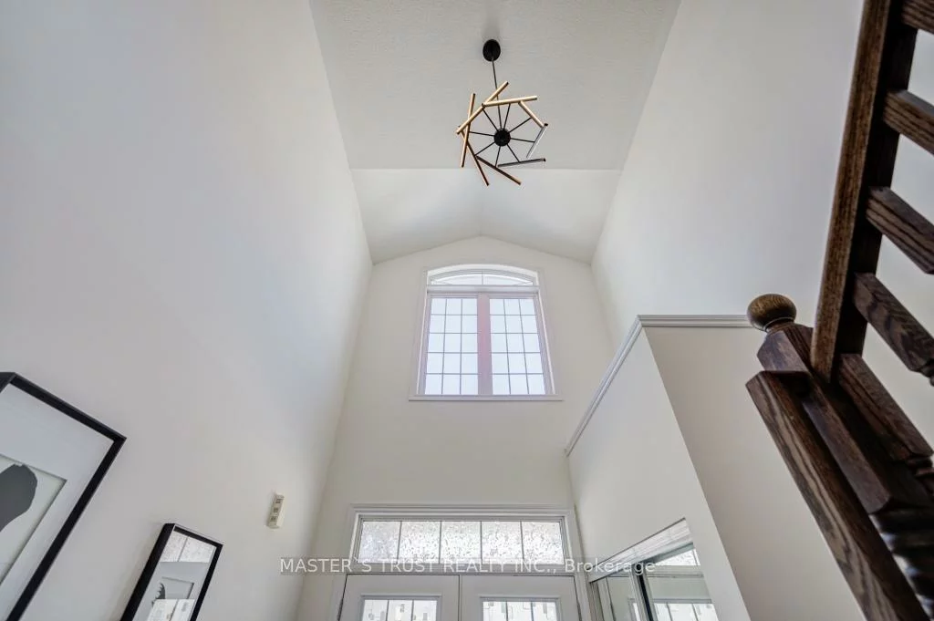 56, Herefordshire, Rural East Gwillimbury, East Gwillimbury