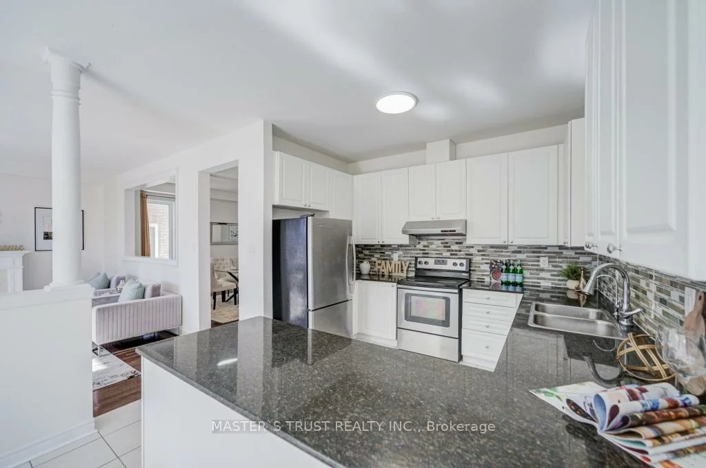 56, Herefordshire, Rural East Gwillimbury, East Gwillimbury