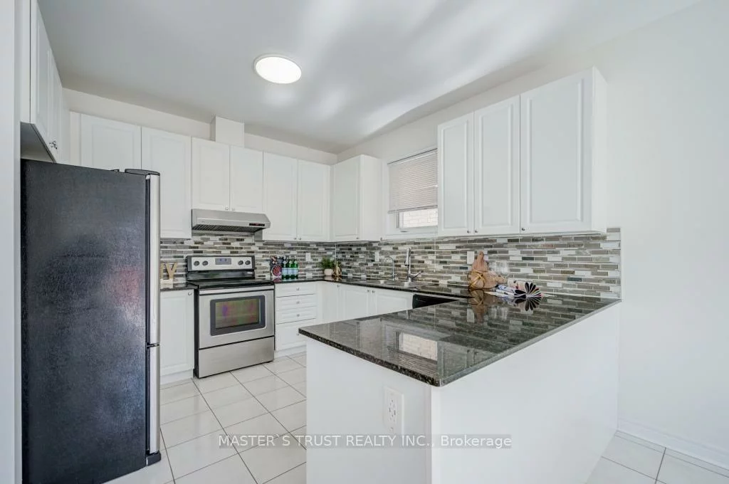 56, Herefordshire, Rural East Gwillimbury, East Gwillimbury