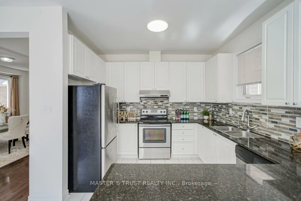 56, Herefordshire, Rural East Gwillimbury, East Gwillimbury