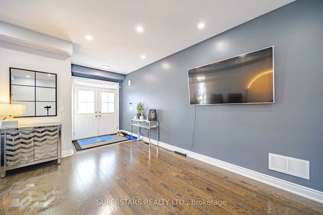 30, Festival, Sharon, East Gwillimbury