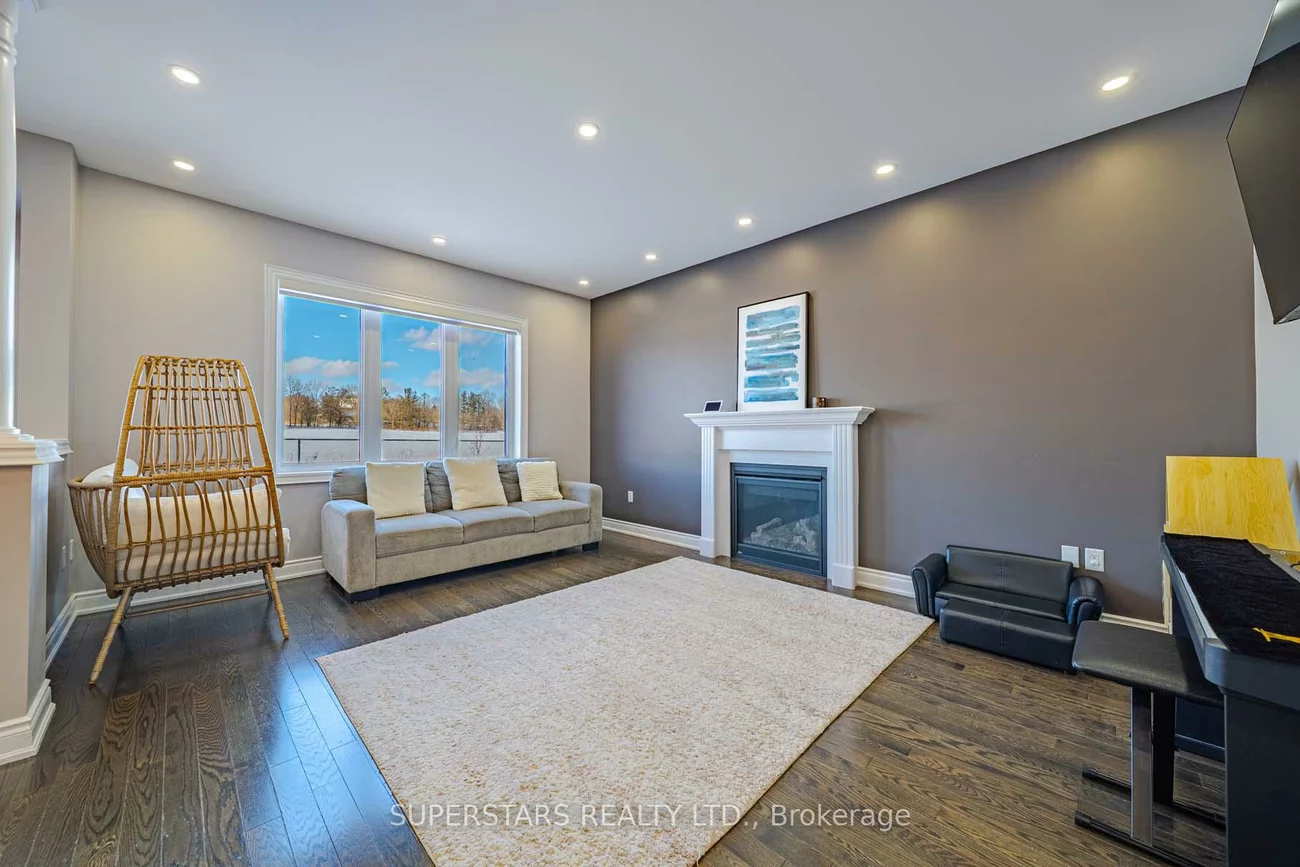 30, Festival, Sharon, East Gwillimbury