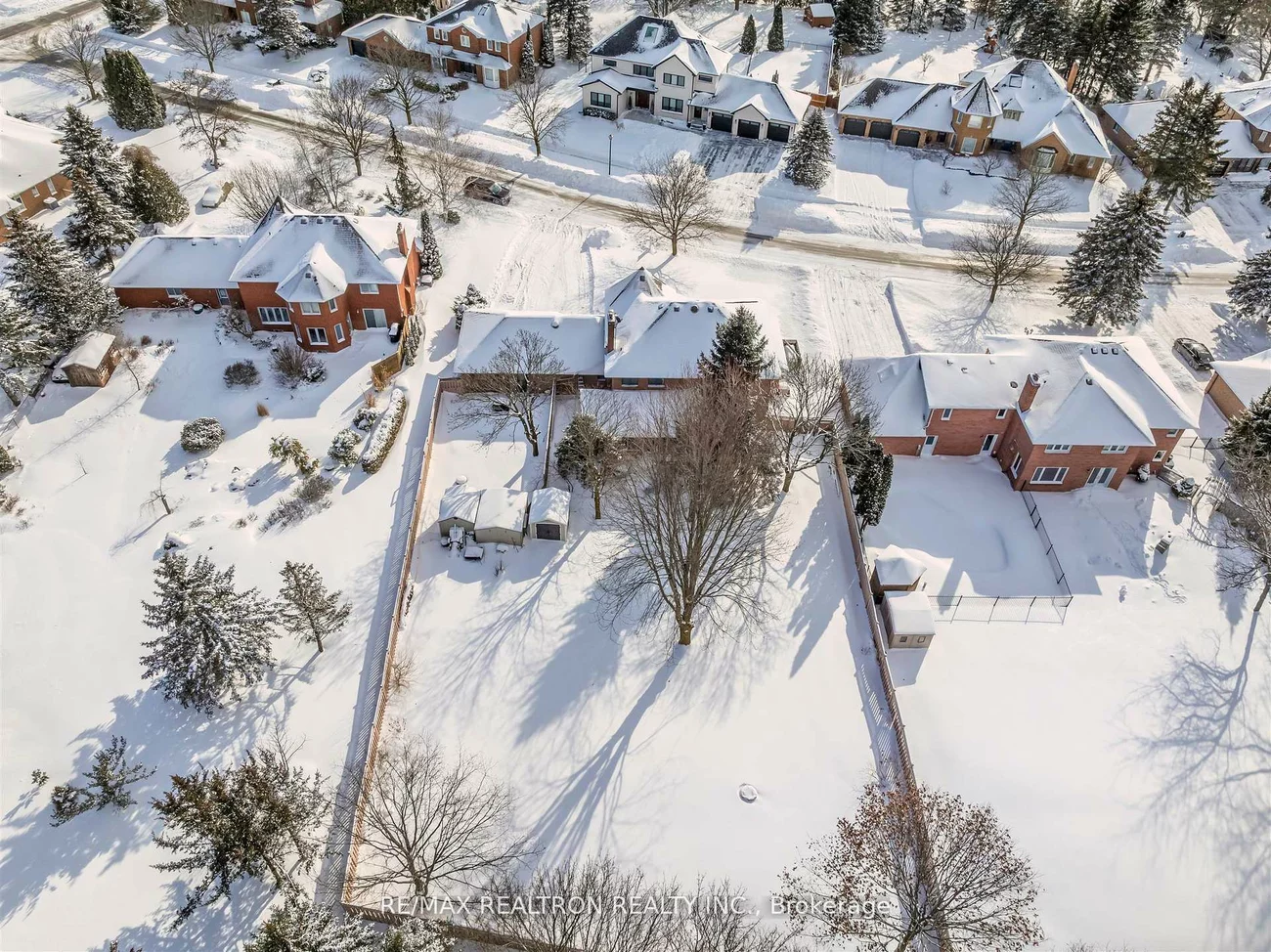 60, Arthur Hall, Sharon, East Gwillimbury