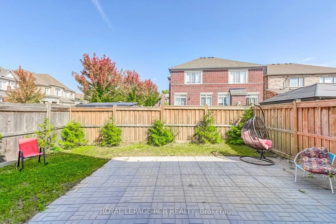 1, Silver Charm, Sharon, East Gwillimbury