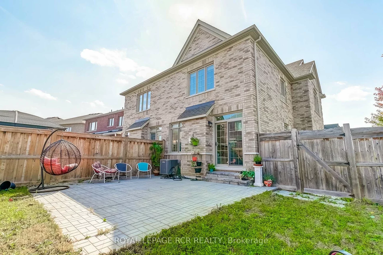 1, Silver Charm, Sharon, East Gwillimbury