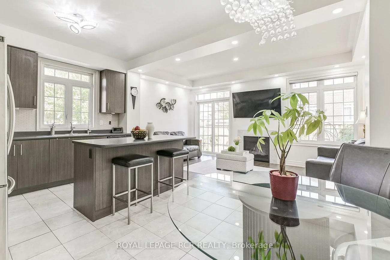 1, Silver Charm, Sharon, East Gwillimbury