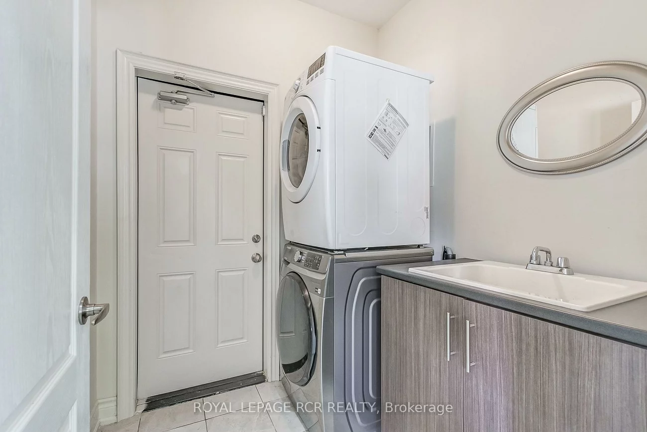 1, Silver Charm, Sharon, East Gwillimbury