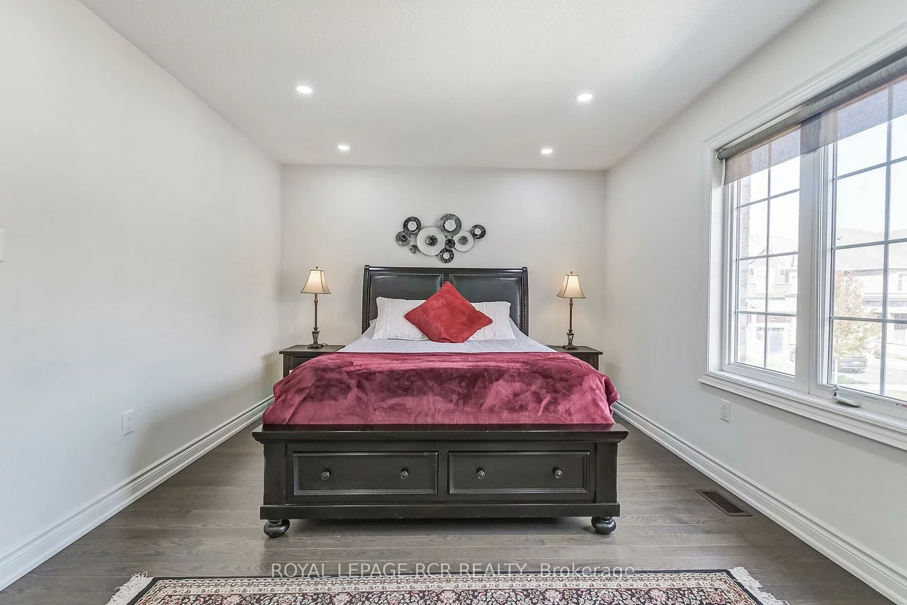 1, Silver Charm, Sharon, East Gwillimbury