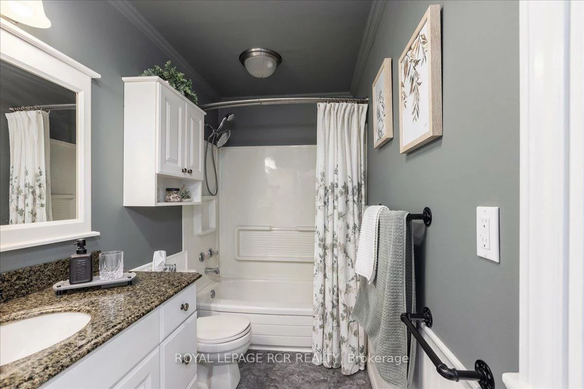 11, King, Mt Albert, East Gwillimbury