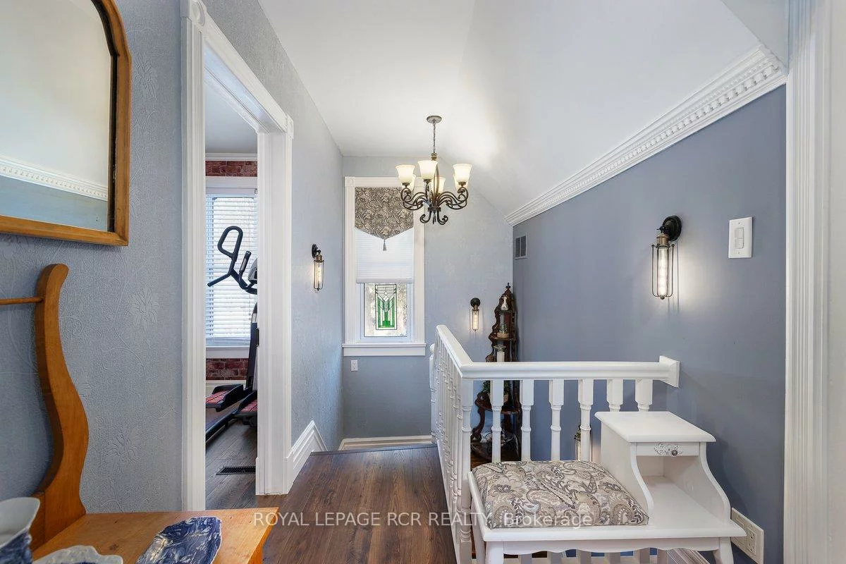 11, King, Mt Albert, East Gwillimbury