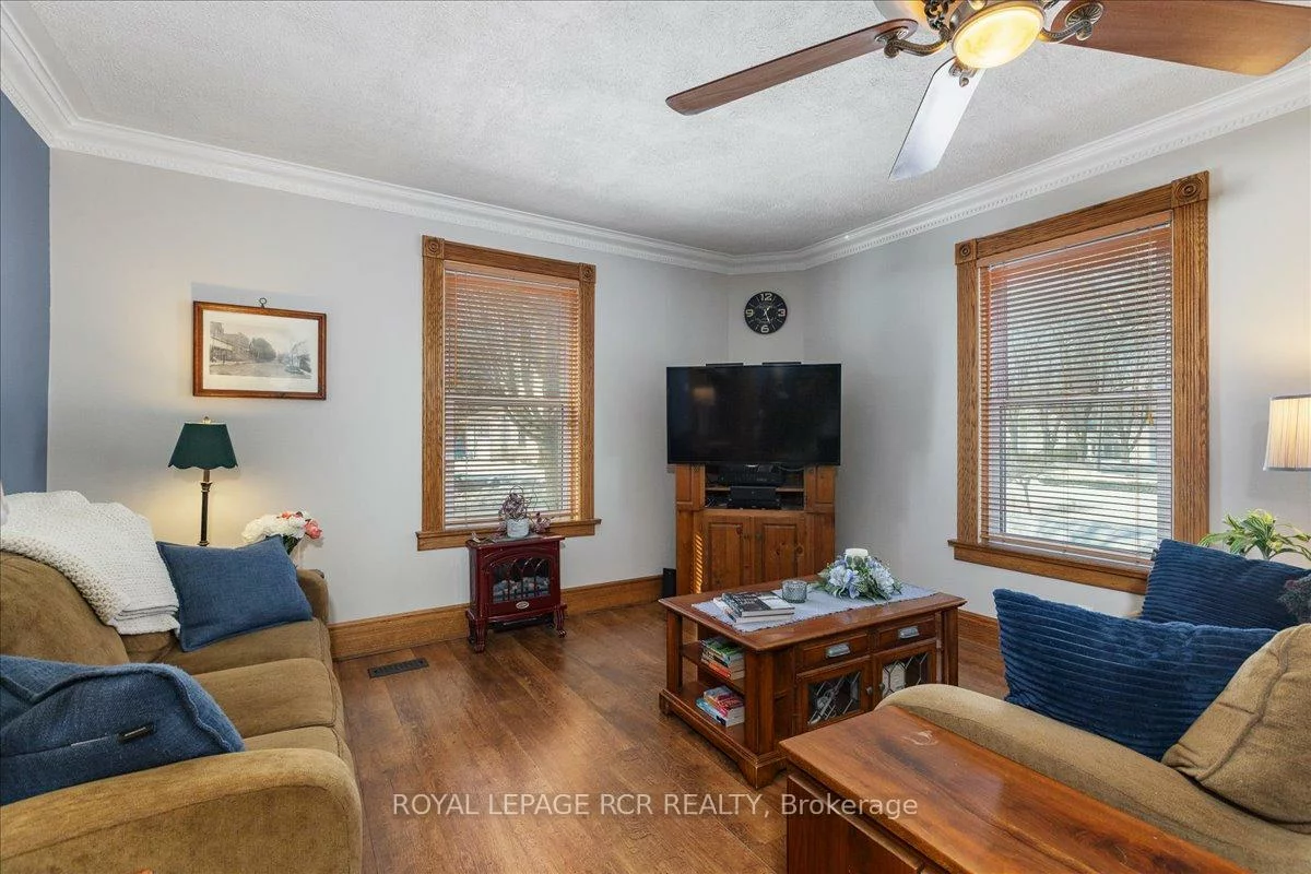 11, King, Mt Albert, East Gwillimbury