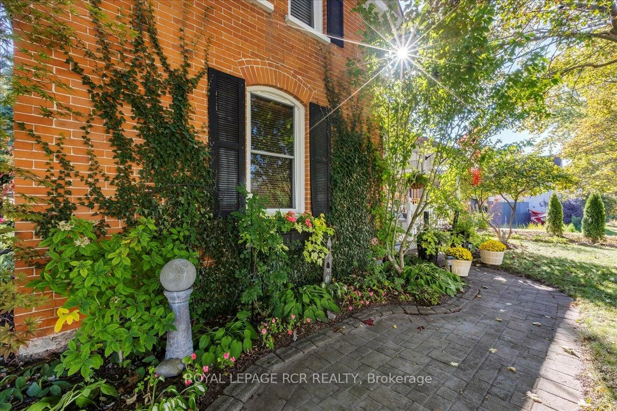 11, King, Mt Albert, East Gwillimbury