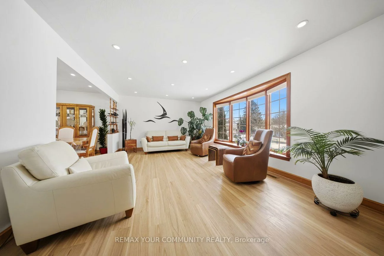 233, East, Holland Landing, East Gwillimbury