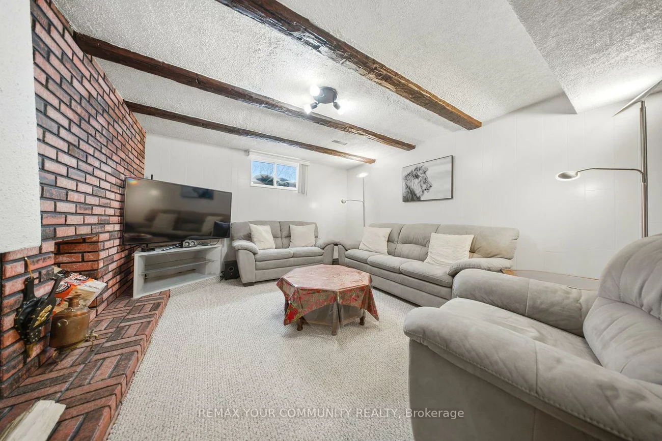 233, East, Holland Landing, East Gwillimbury