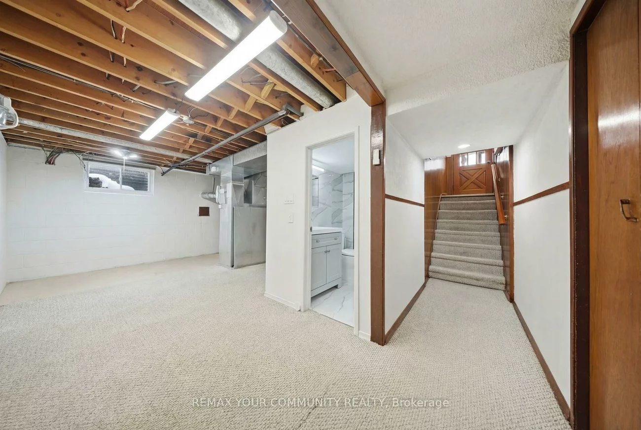 233, East, Holland Landing, East Gwillimbury