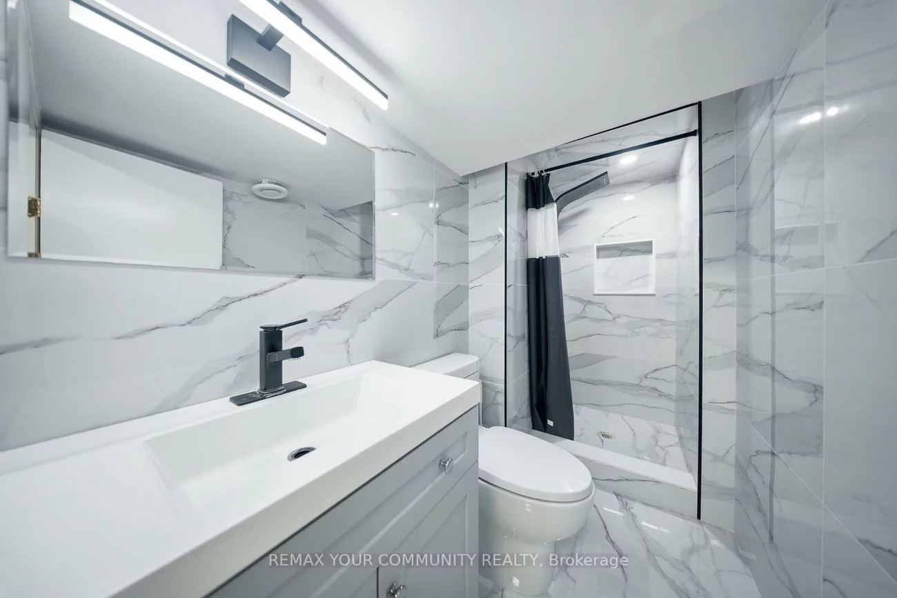 233, East, Holland Landing, East Gwillimbury