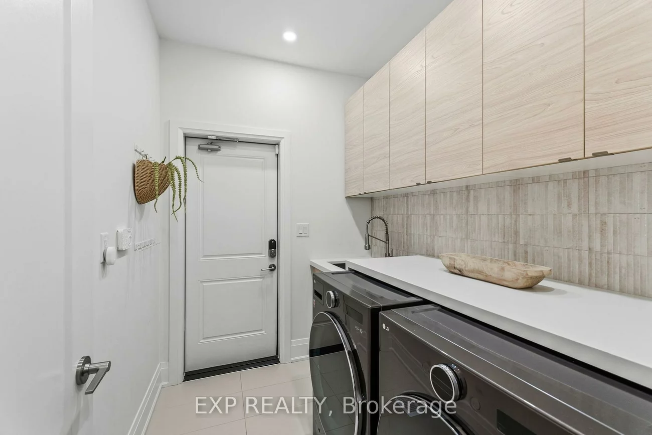 6, Byblos, Holland Landing, East Gwillimbury