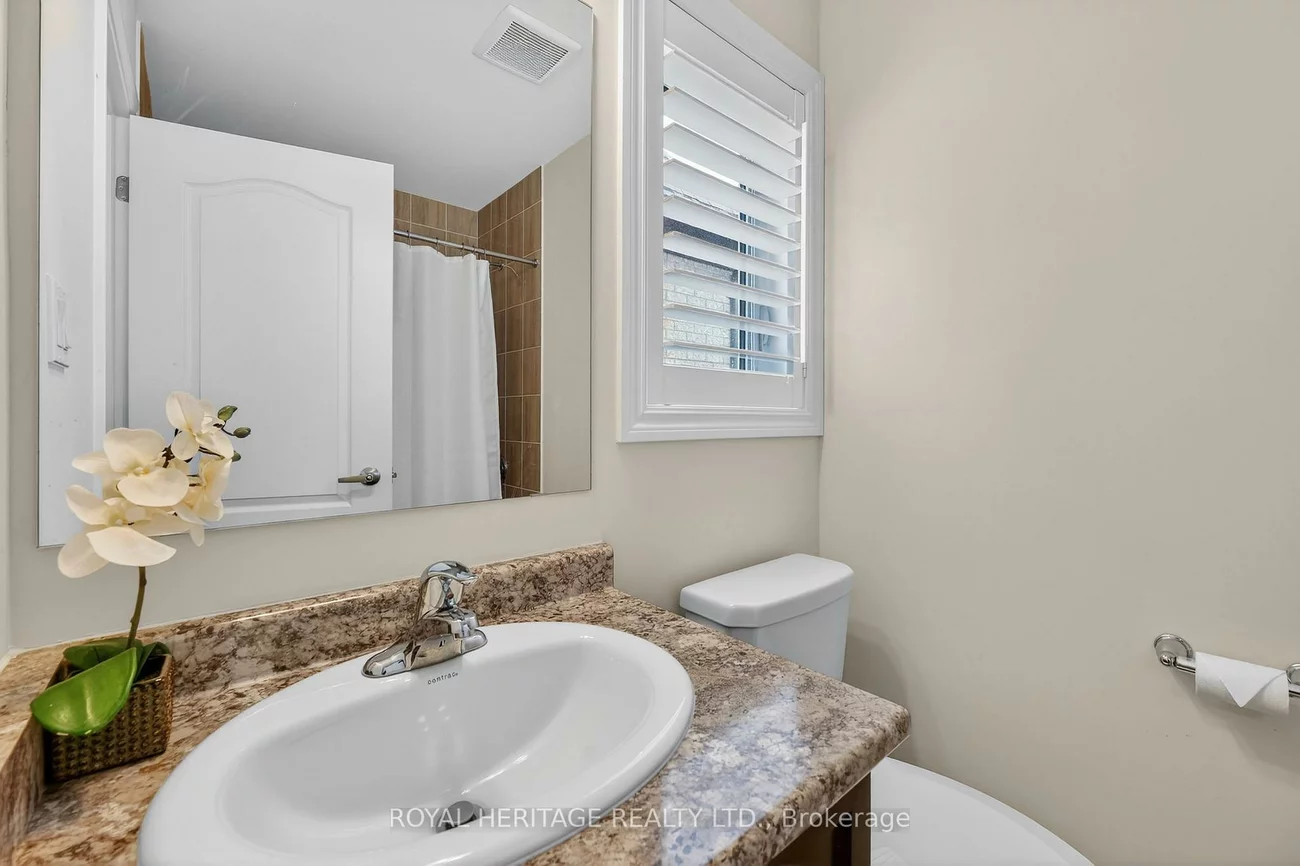 30, Leaden Hall, Queensville, East Gwillimbury