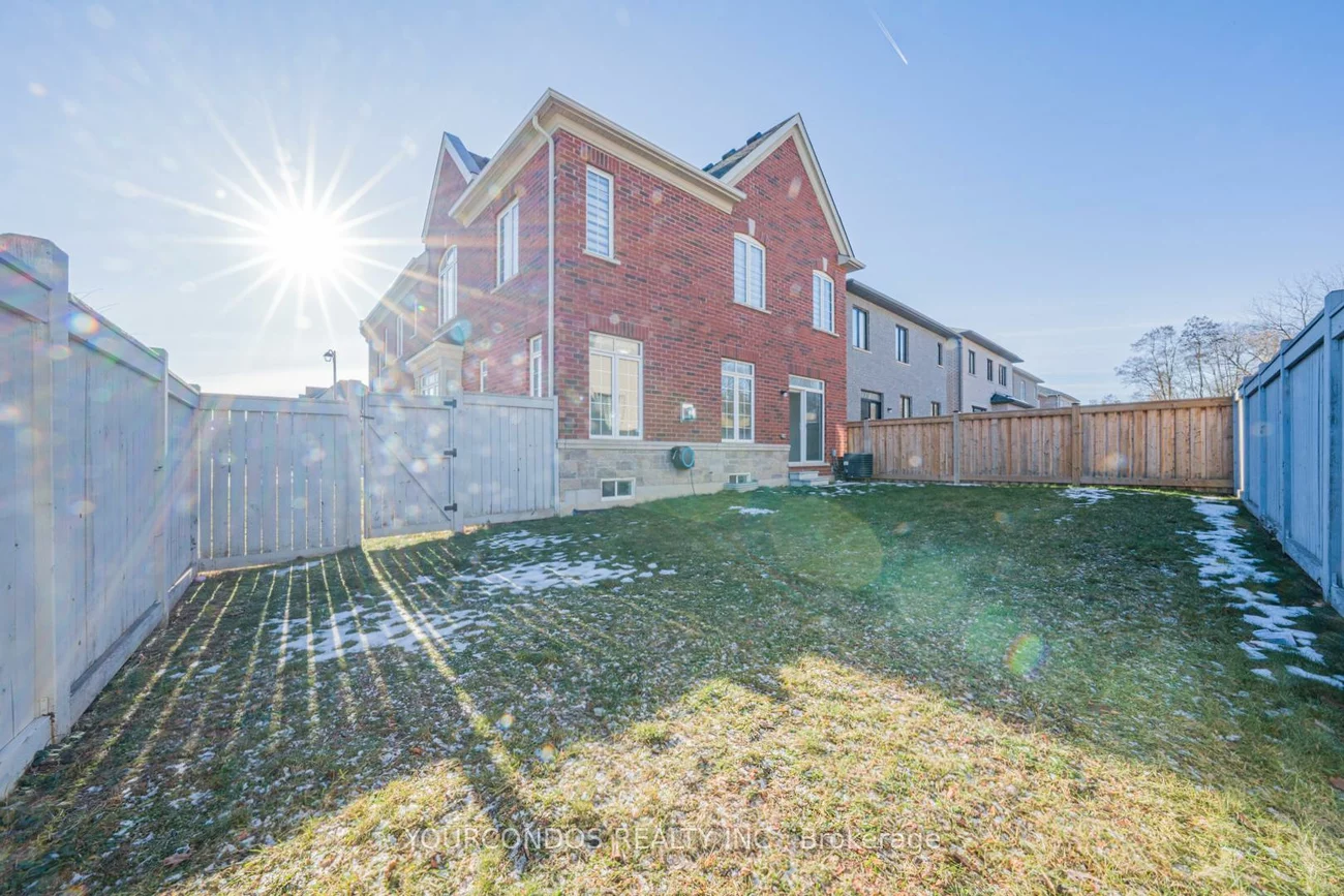 100, BECKETT, Holland Landing, East Gwillimbury