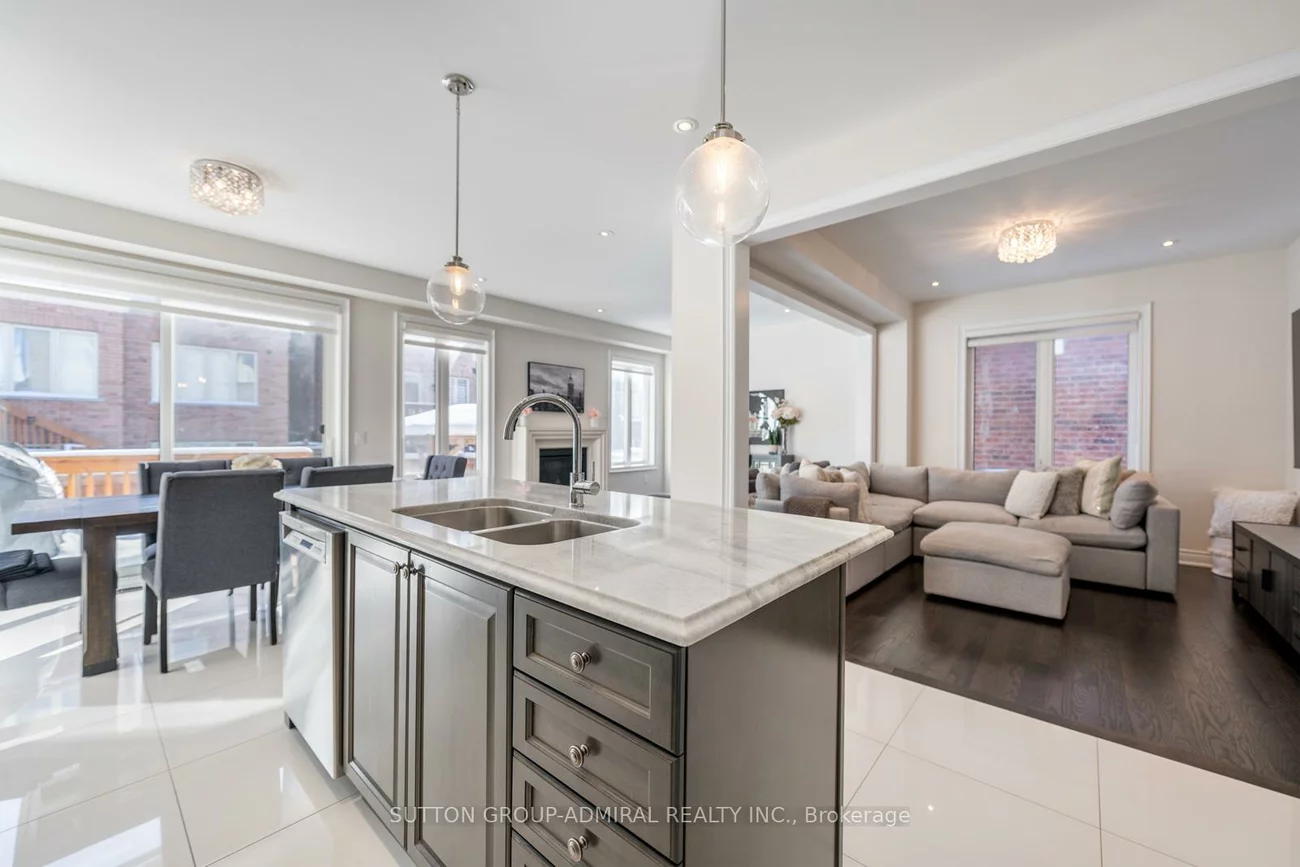 124, Mondial, Queensville, East Gwillimbury