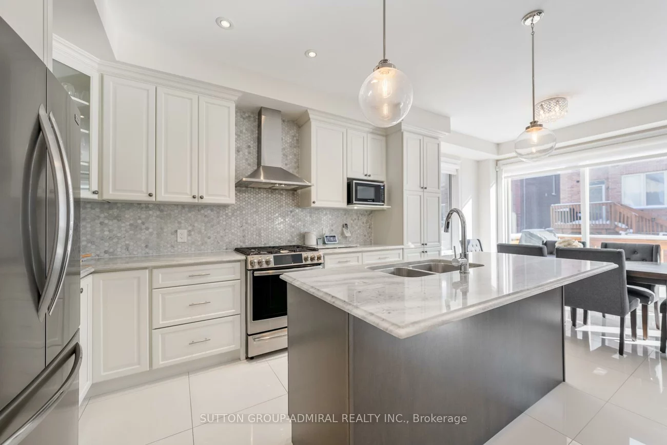 124, Mondial, Queensville, East Gwillimbury