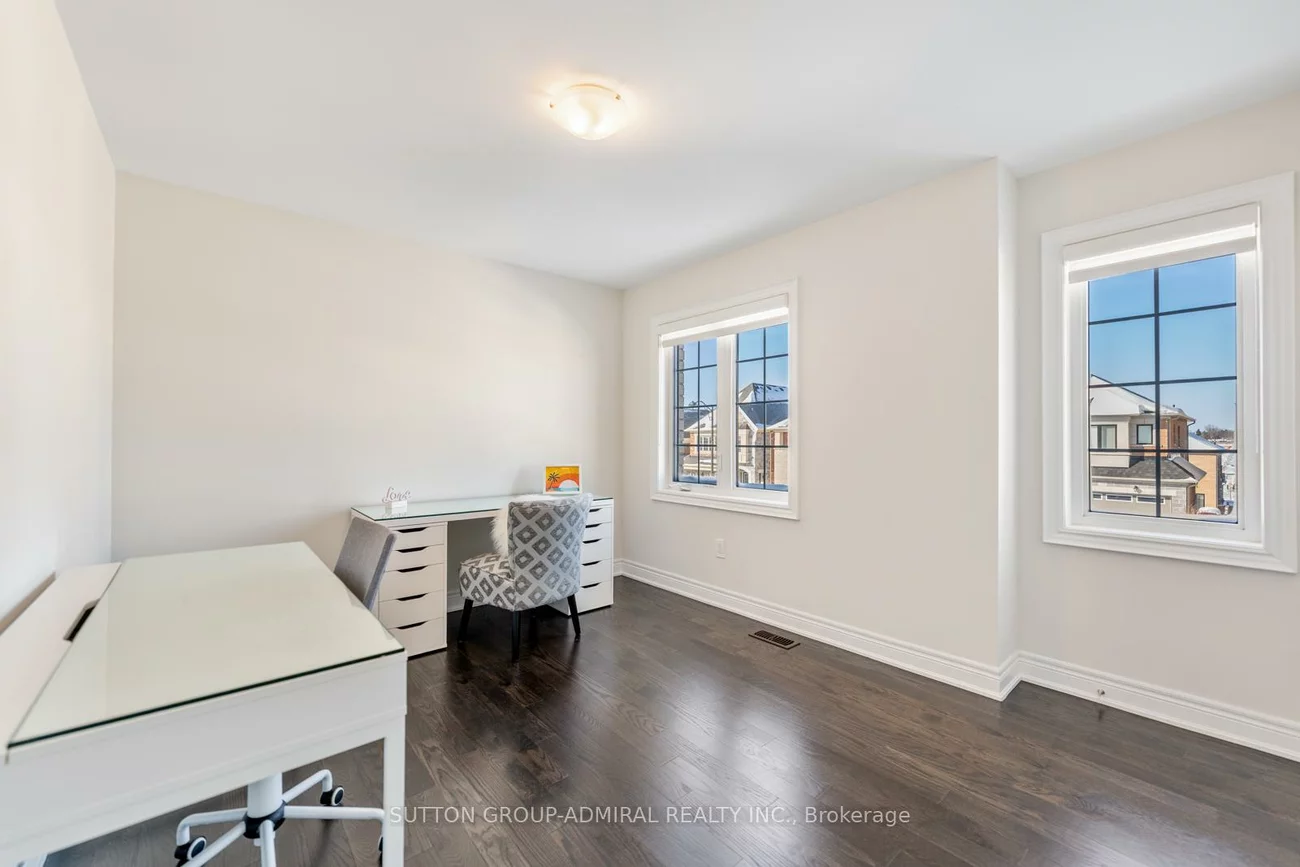 124, Mondial, Queensville, East Gwillimbury