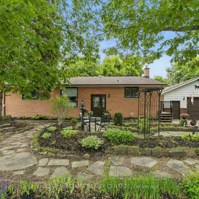 9, Thompson, Holland Landing, East Gwillimbury