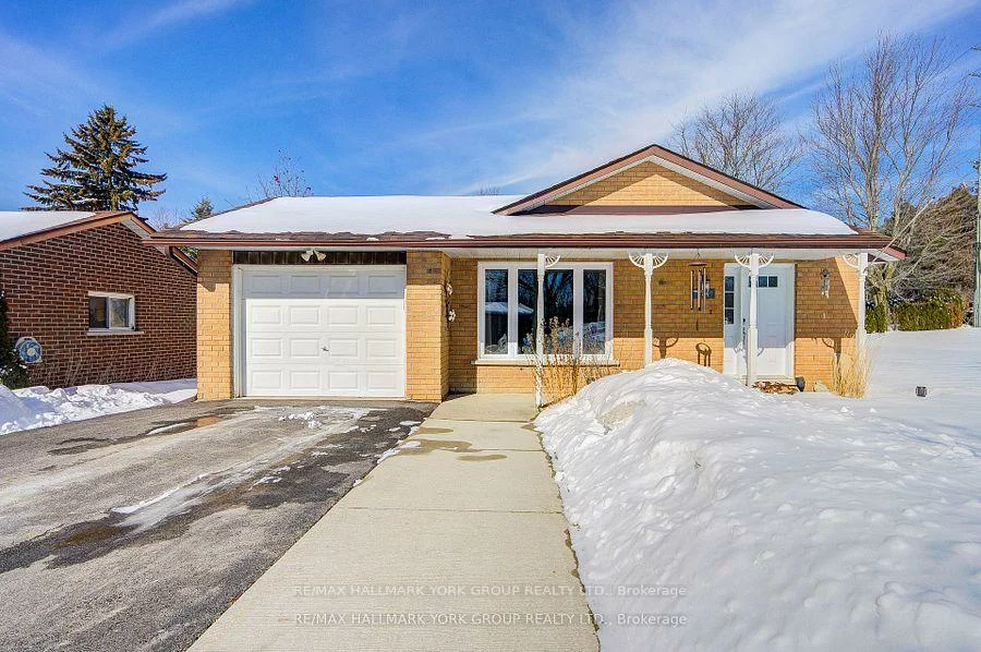 184, Olive, Holland Landing, East Gwillimbury