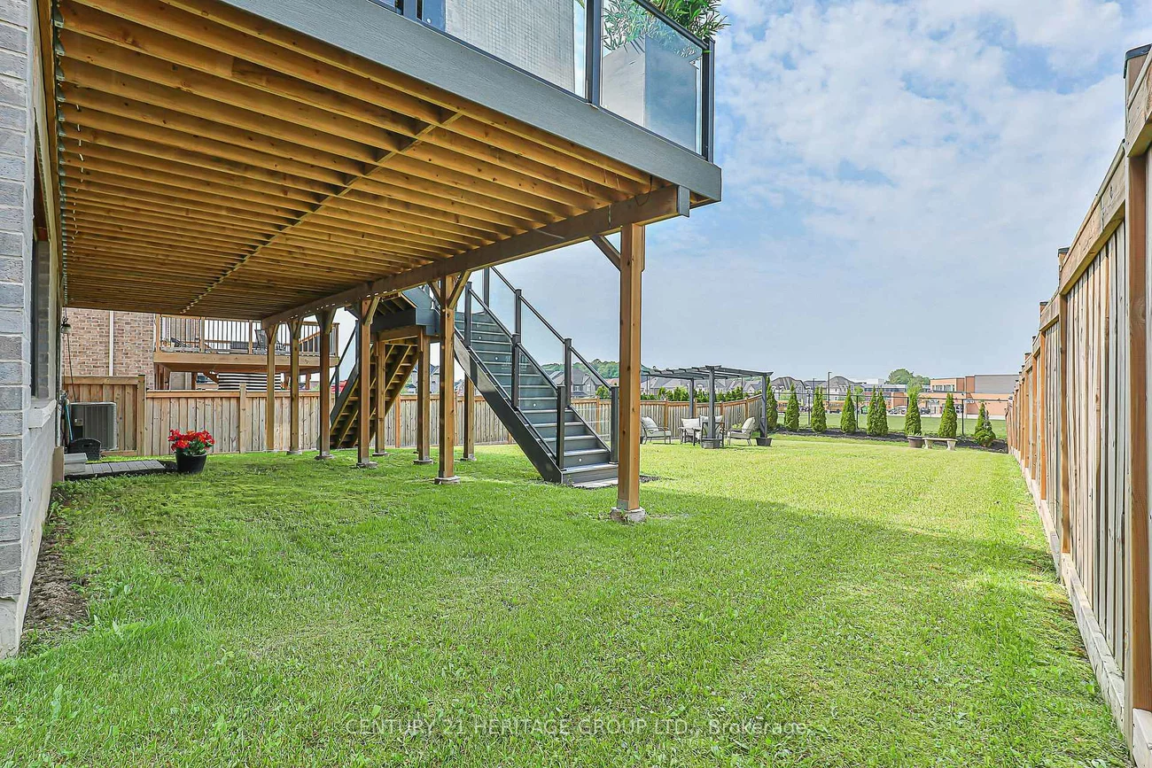 38, Whitebirch, Sharon, East Gwillimbury